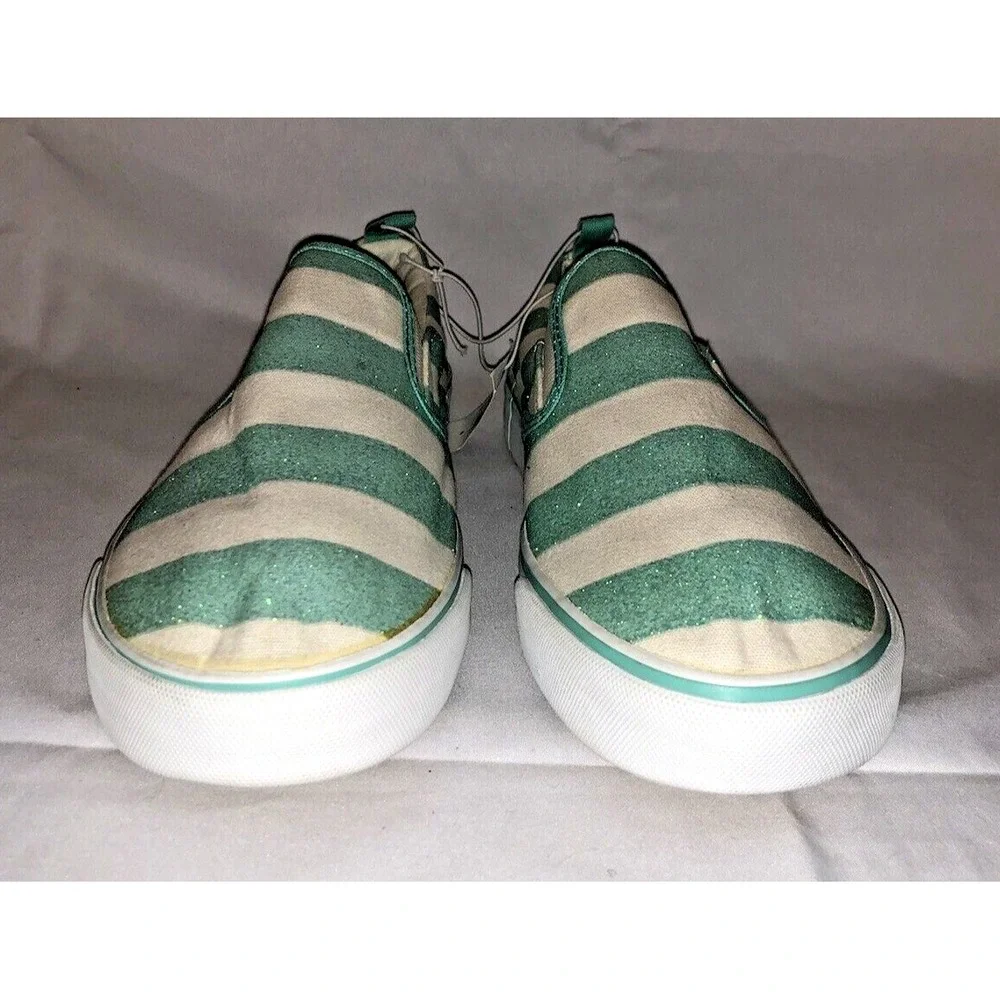 New Old Navy Shoes Canvas Slip-on  Loafers Girls Size 4 striped green